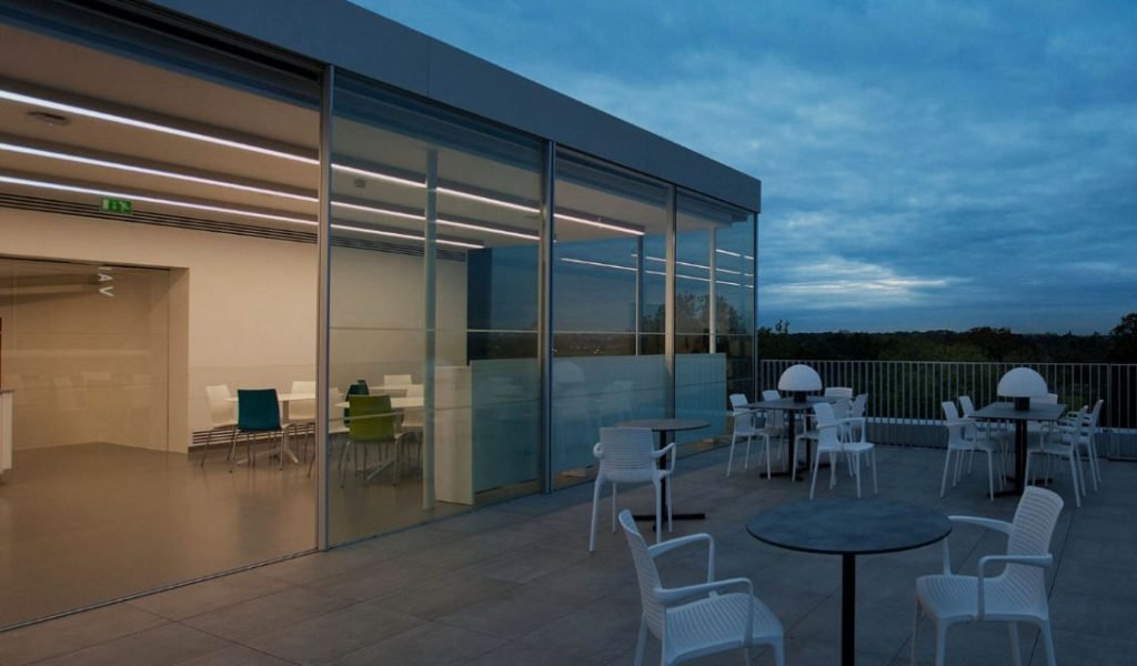 sliding-doors-London-s